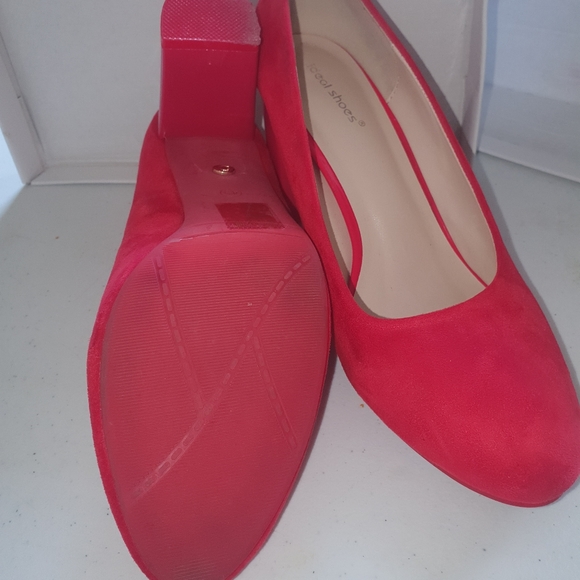 Size 40(UK7) slim fit heels - Picture 2 of 3